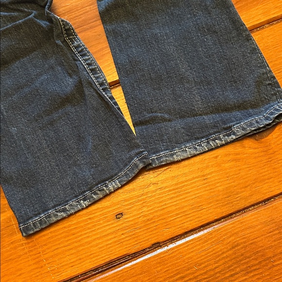 EUC Miss Me mid rise jeans - Size 26 - Picture 4 of 6